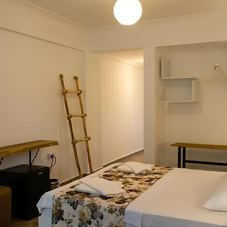 Hotel Pataros 2*